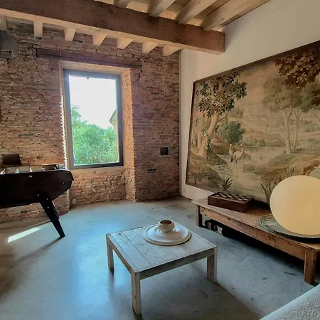 Artistic Estate Surrounded By Fields In Gascony *