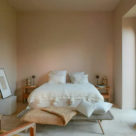 Artistic Estate Surrounded By Fields In Gascony *